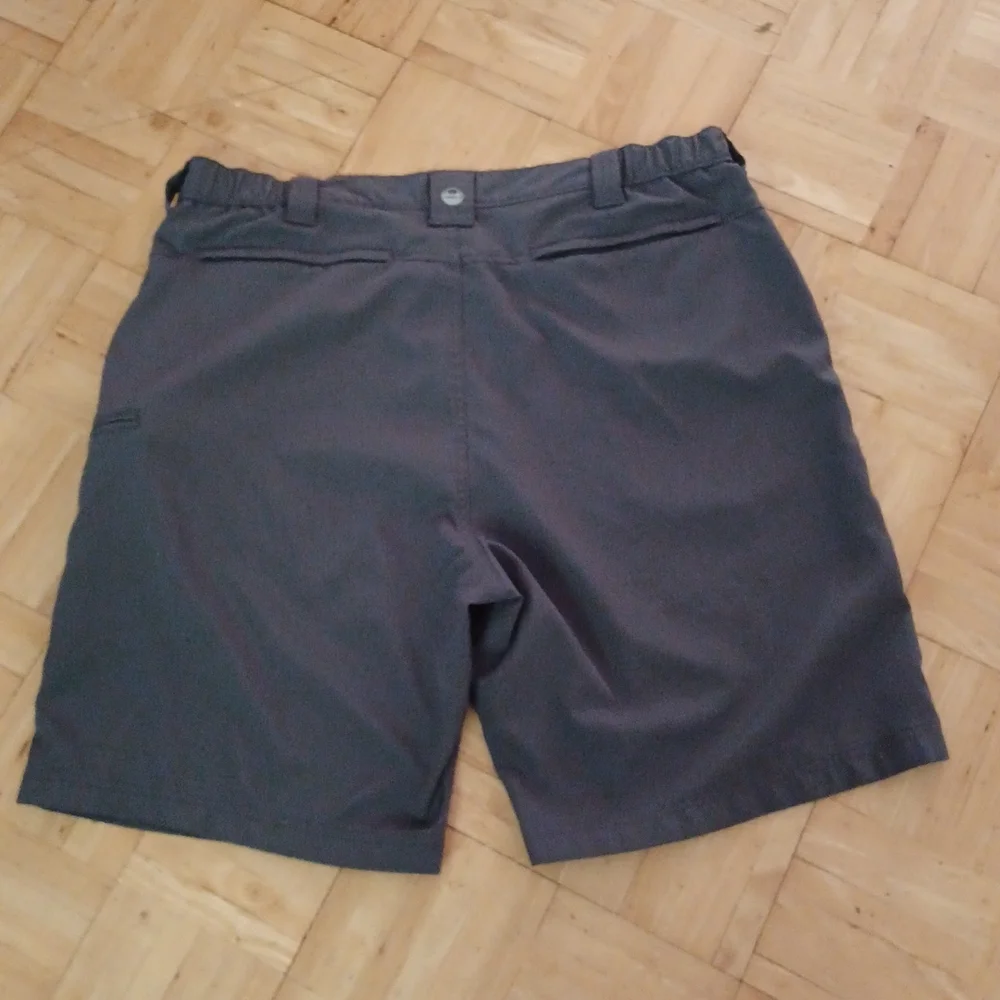Wrangler dri fit shorts size 40 waist 100 percent polyester